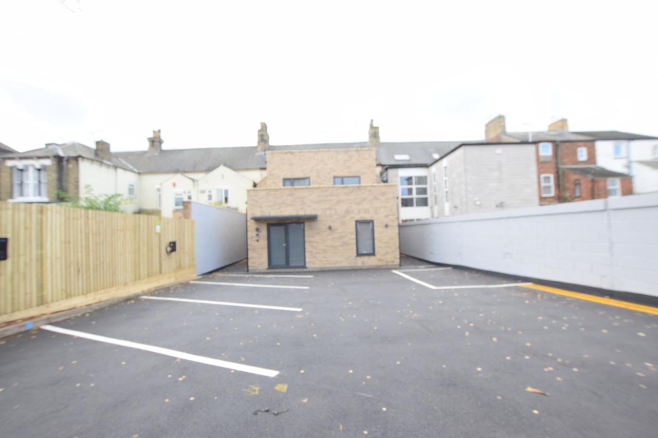 Stylish City Centre Apartments Lincoln Exterior photo