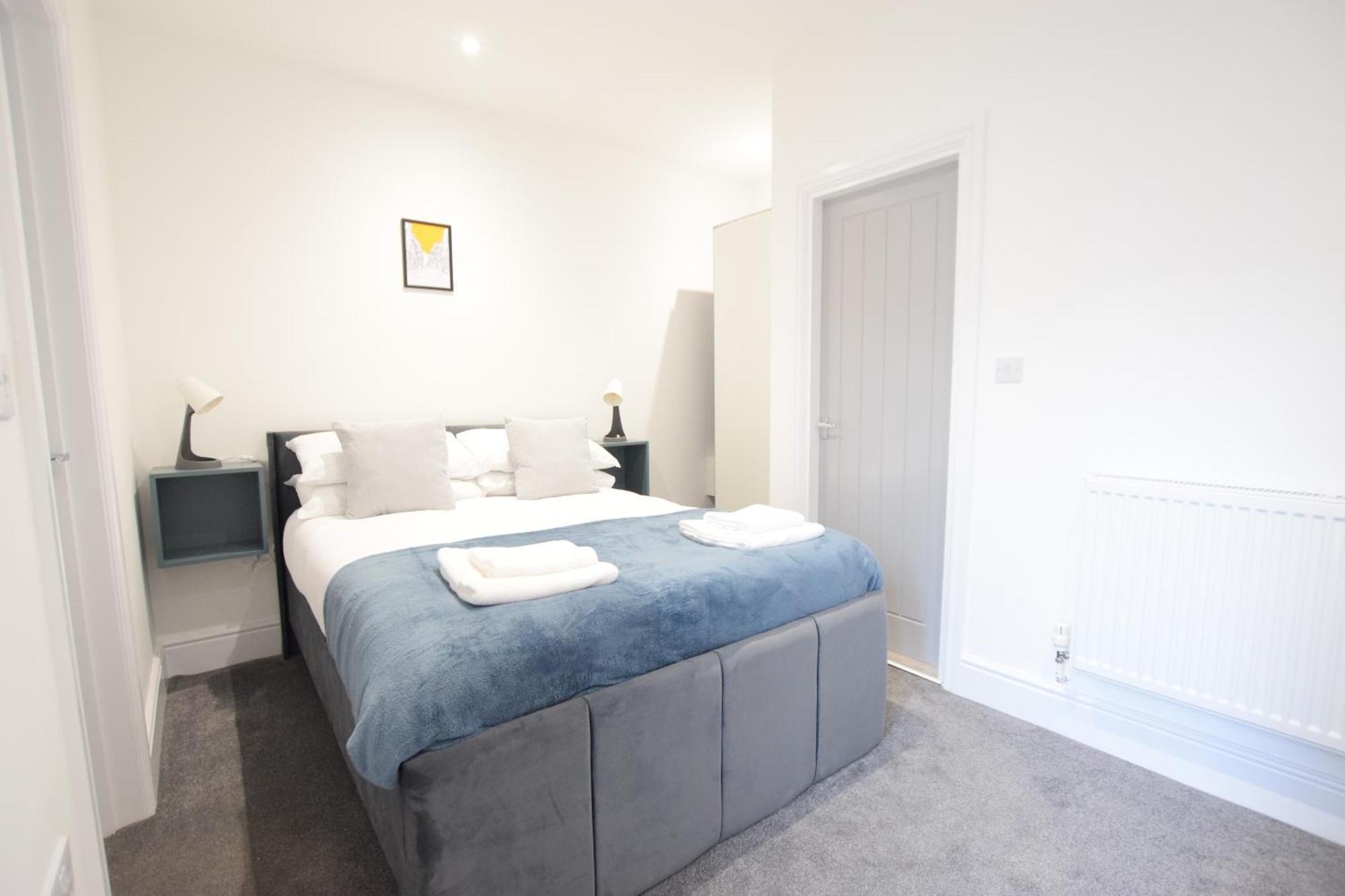 Stylish City Centre Apartments Lincoln Exterior photo